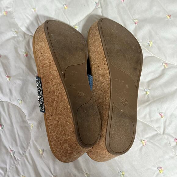 YELLOW BOX  BAYROSE ALMOND BEJEWELED SANDALS Size 10 - Picture 5 of 9